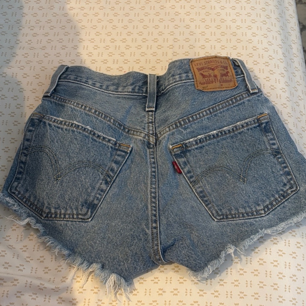 Levi’s 501 shorts - Picture 4 of 5